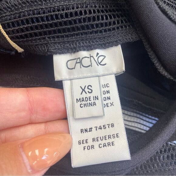 Cache Bandage Fit and Flare Dress With Cut Out Skirt Details XS - Picture 5 of 7